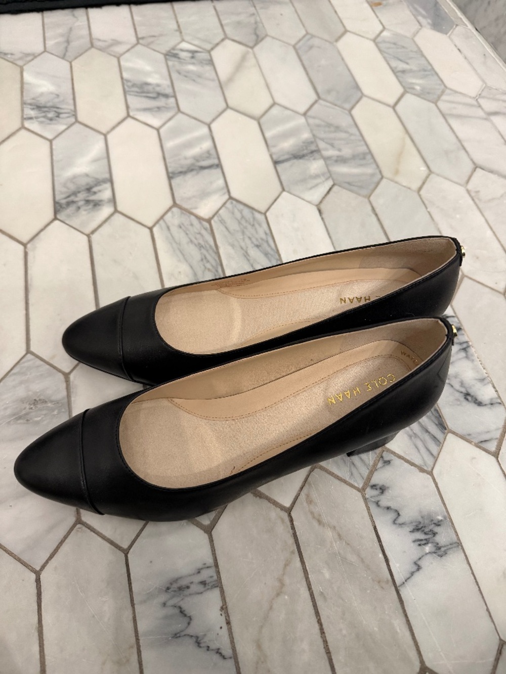 Size 7 Cole Haan Grand OS go to pump